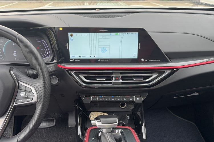 Used CHANGAN OSHAN X5 2021 1.5T DCT Prestige Edition Audio And AC Panel