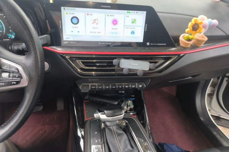 Used CHANGAN OSHAN X5 2021 1.5T DCT Flagship Edition Audio And AC Panel