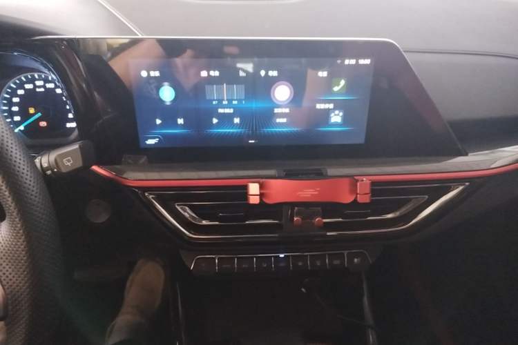 Used CHANGAN OSHAN X5 2021 1.5T DCT Luxury Edition Audio And AC Panel