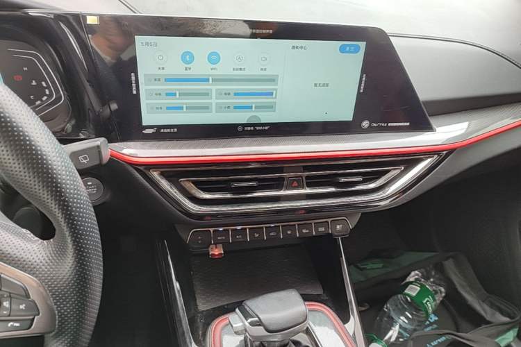 Used CHANGAN OSHAN X5 2021 1.5T DCT Prestige Edition Audio And AC Panel