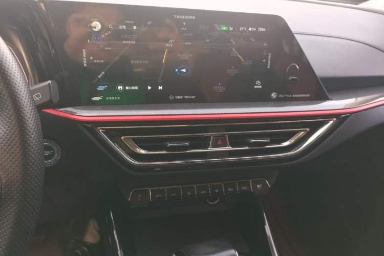 Used CHANGAN OSHAN X5 2021 1.5T DCT Flagship Edition Audio And AC Panel