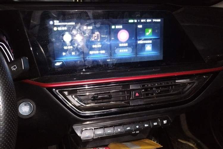 Used CHANGAN OSHAN X5 2021 1.5T DCT Flagship Edition Audio And AC Panel