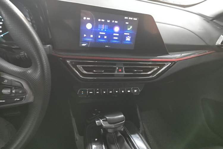 Used CHANGAN OSHAN X5 2021 1.6L CVT Comfort Model Audio And AC Panel