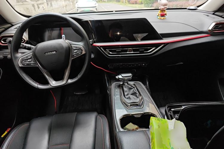 Used CHANGAN OSHAN X5 2021 1.5T DCT Prestige Edition Center Console