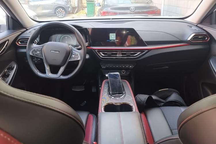 Used CHANGAN OSHAN X5 2021 1.5T DCT Flagship Edition Center Console