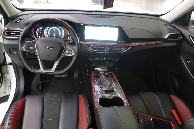 Used CHANGAN OSHAN X5 2021 1.5T DCT Prestige Edition Center Console