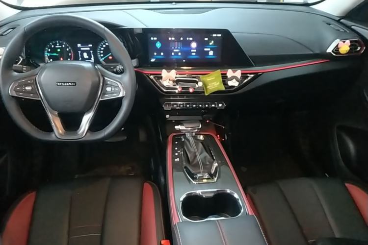 Used CHANGAN OSHAN X5 2021 Revised Version 1.5T DCT Luxury Edition Center Console