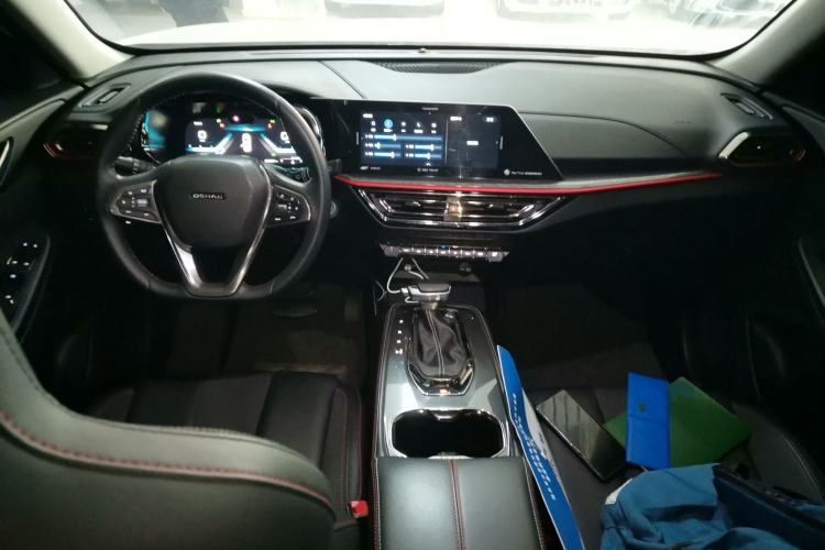Used CHANGAN OSHAN X5 2021 1.5T DCT Flagship Edition Center Console