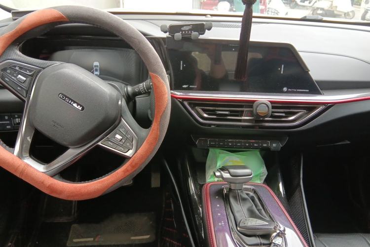Used CHANGAN OSHAN X5 2021 1.5T DCT Flagship Edition Center Console