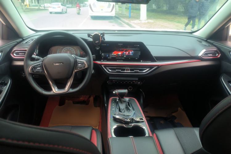 Used CHANGAN OSHAN X5 2021 1.5T DCT Prestige Edition Center Console