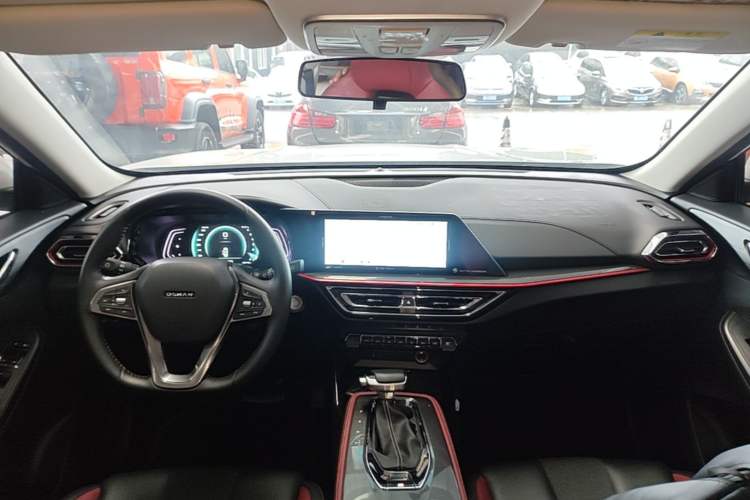 Used CHANGAN OSHAN X5 2021 1.5T DCT Prestige Edition Center Console