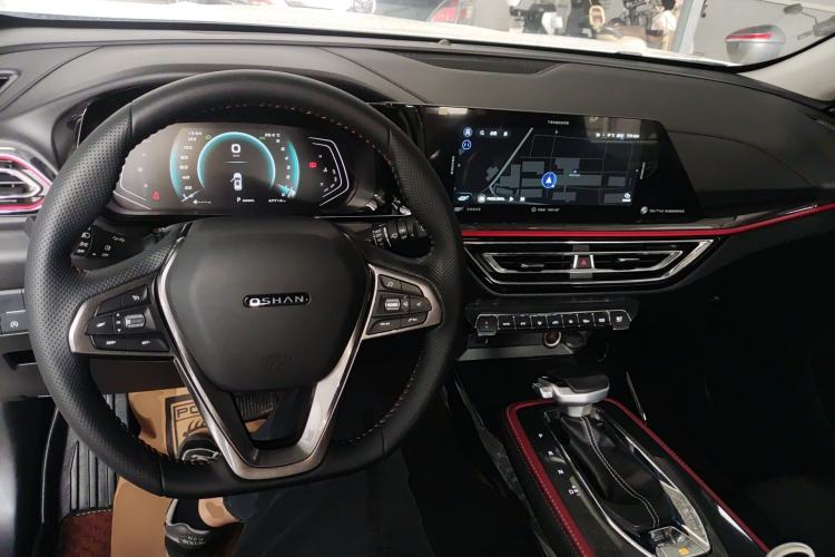 Used CHANGAN OSHAN X5 2021 1.5T DCT Prestige Edition Center Console