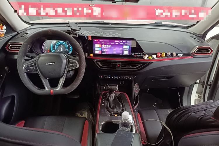 Used CHANGAN OSHAN X5 2021 1.5T DCT Prestige Edition Center Console