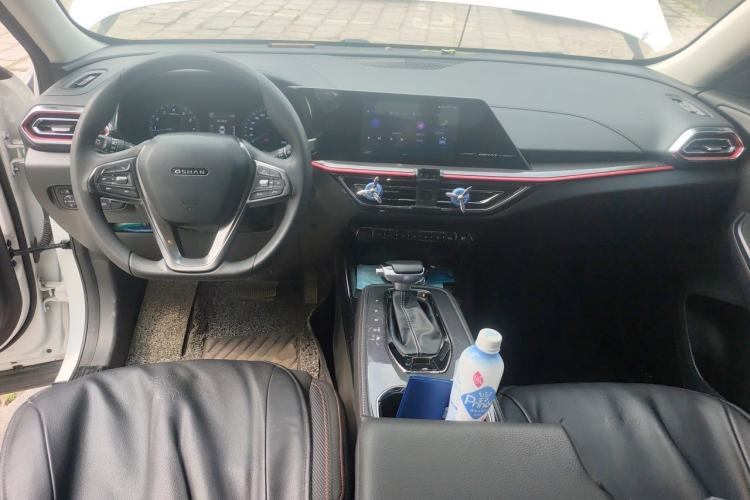 Used CHANGAN OSHAN X5 2021 1.6L CVT Luxury Version Center Console