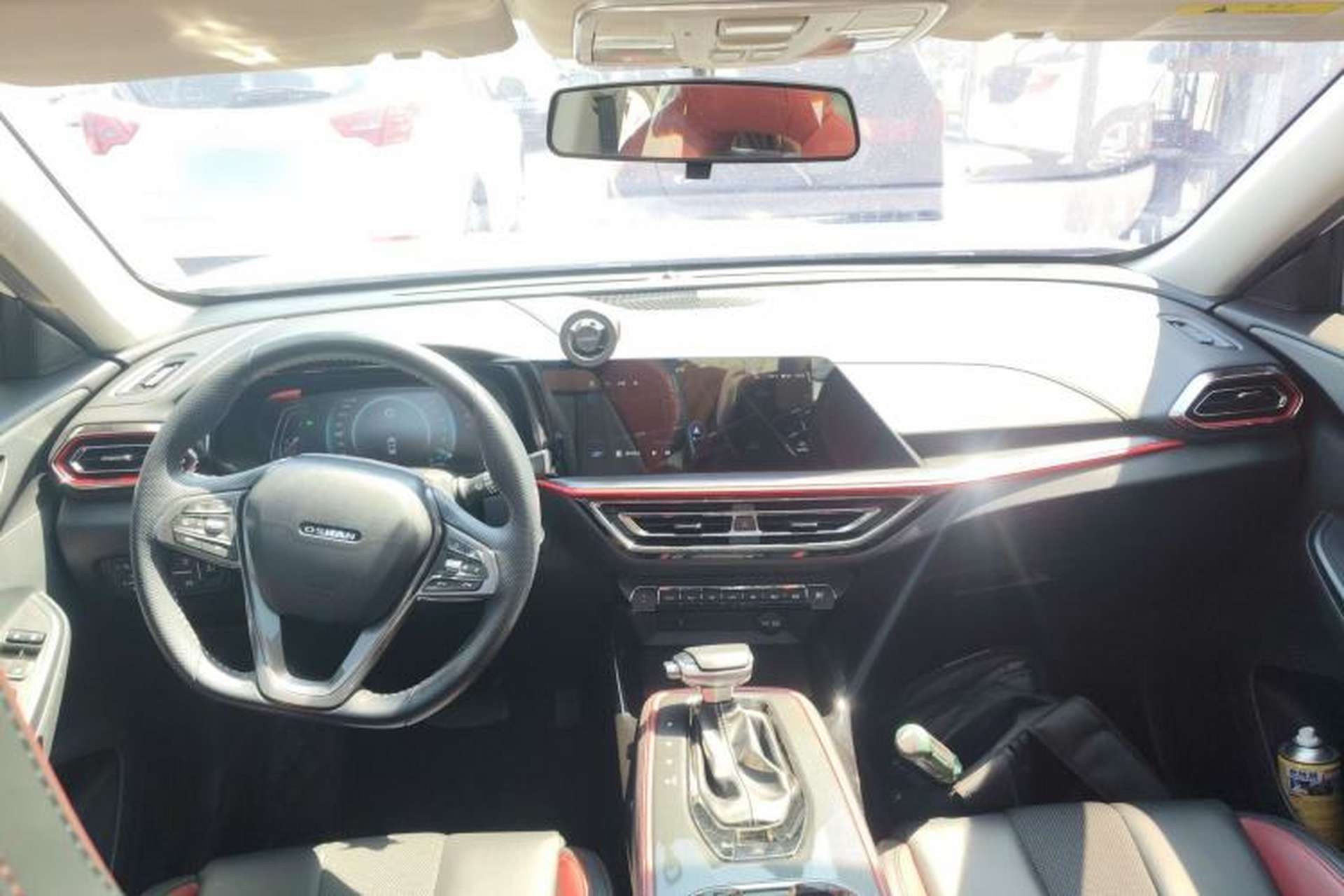 Used CHANGAN OSHAN X5 2021 1.5T DCT Flagship Edition Center Console