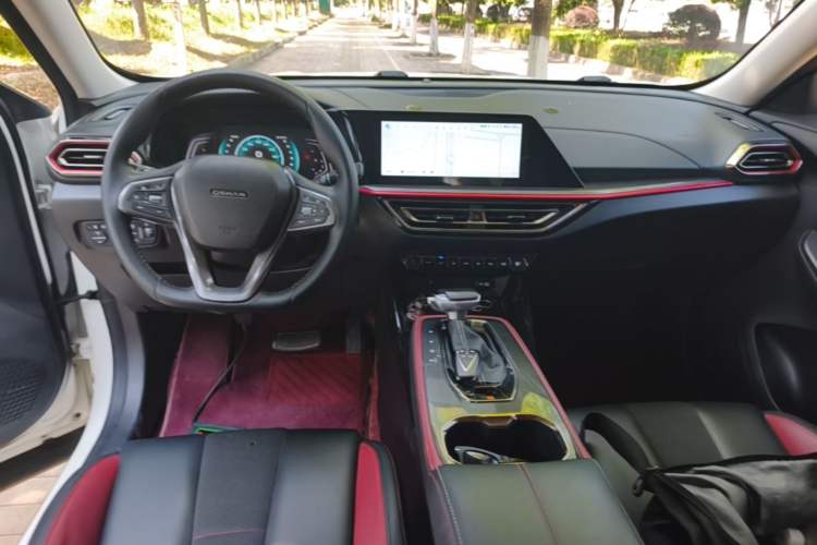 Used CHANGAN OSHAN X5 2021 1.5T DCT Flagship Edition Center Console