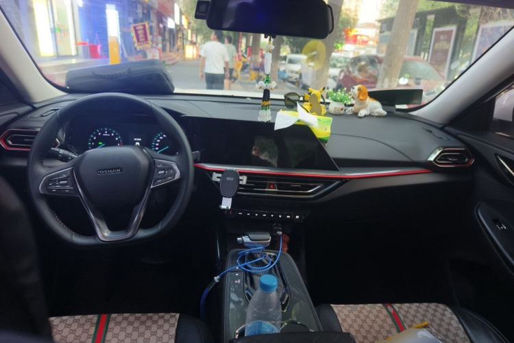 Used CHANGAN OSHAN X5 2021 1.5T DCT Luxury Edition Center Console