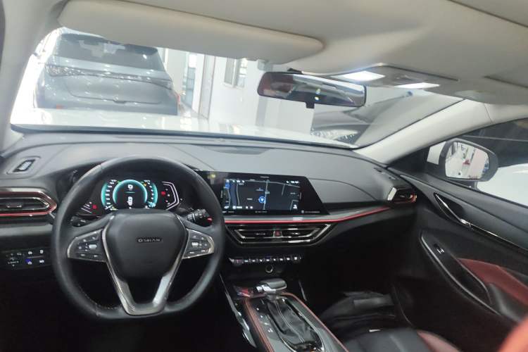 Used CHANGAN OSHAN X5 2021 1.5T DCT Flagship Edition Center Console