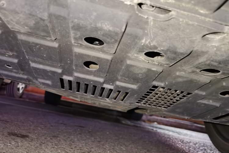 Used CHANGAN OSHAN X5 2021 1.5T DCT Prestige Edition Chassis Front