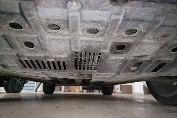 Used CHANGAN OSHAN X5 2021 1.5T DCT Flagship Edition Chassis Front