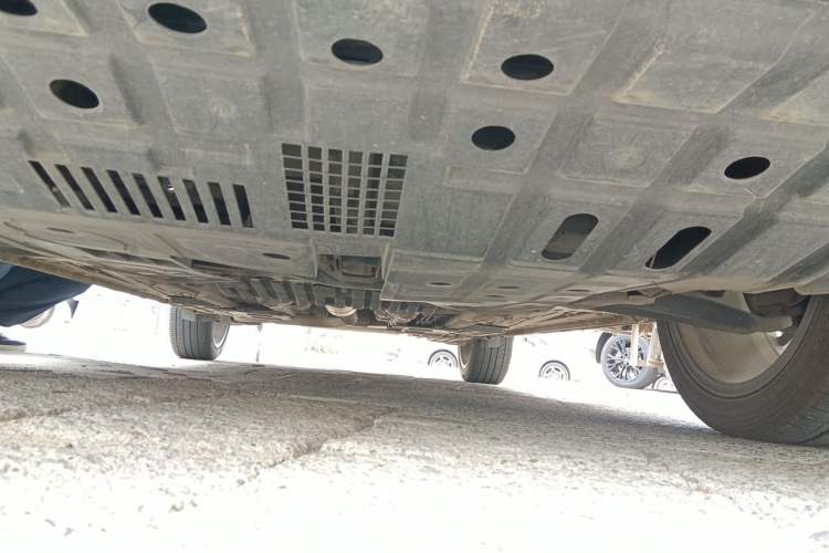 Used CHANGAN OSHAN X5 2021 1.5T DCT Flagship Edition Chassis Front