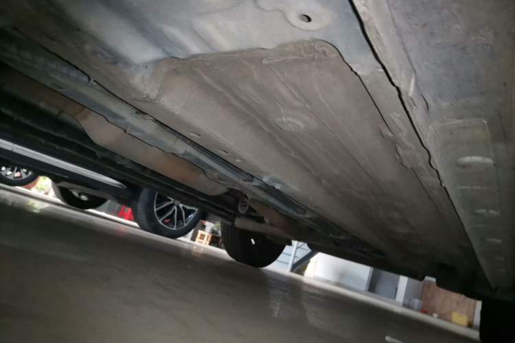 Used CHANGAN OSHAN X5 2021 1.5T DCT Flagship Edition Chassis Front Left