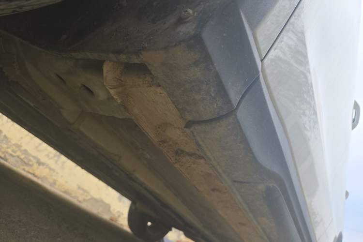 Used CHANGAN OSHAN X5 2021 1.5T DCT Prestige Edition Chassis Front Left