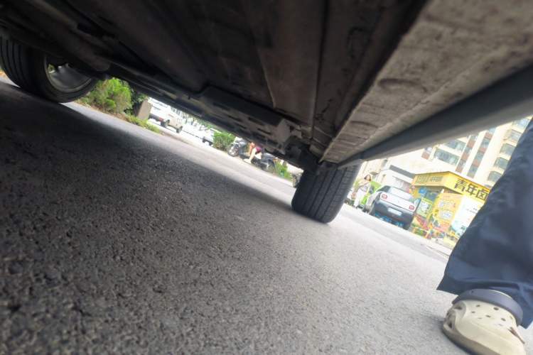 Used CHANGAN OSHAN X5 2021 1.5T DCT Flagship Edition Chassis Front Left