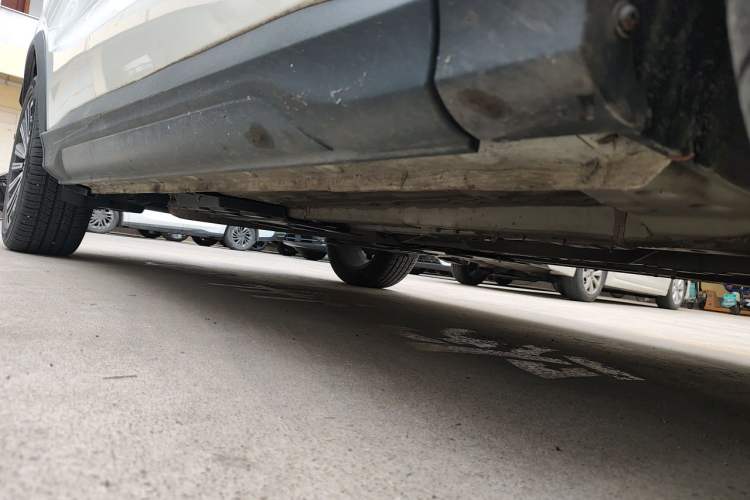Used CHANGAN OSHAN X5 2021 1.5T DCT Prestige Edition Chassis Front Right
