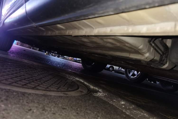 Used CHANGAN OSHAN X5 2021 1.5T DCT Prestige Edition Chassis Rear Left