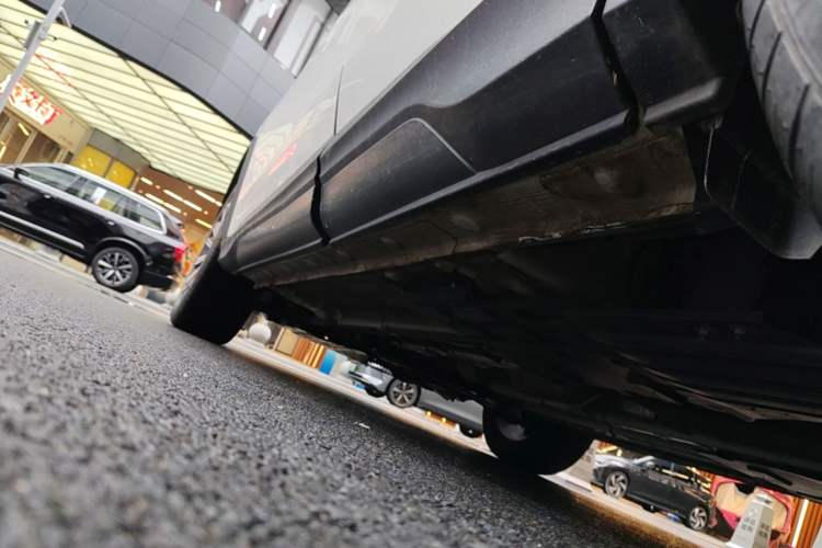 Used CHANGAN OSHAN X5 2021 1.6L CVT Comfort Model Chassis Rear Left