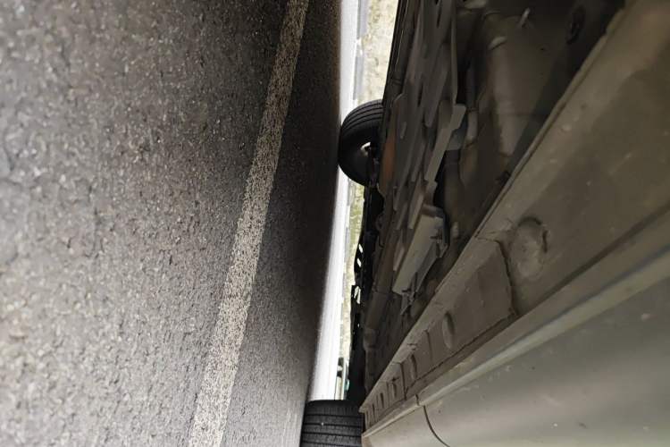 Used CHANGAN OSHAN X5 2021 1.5T DCT Prestige Edition Chassis Rear Right