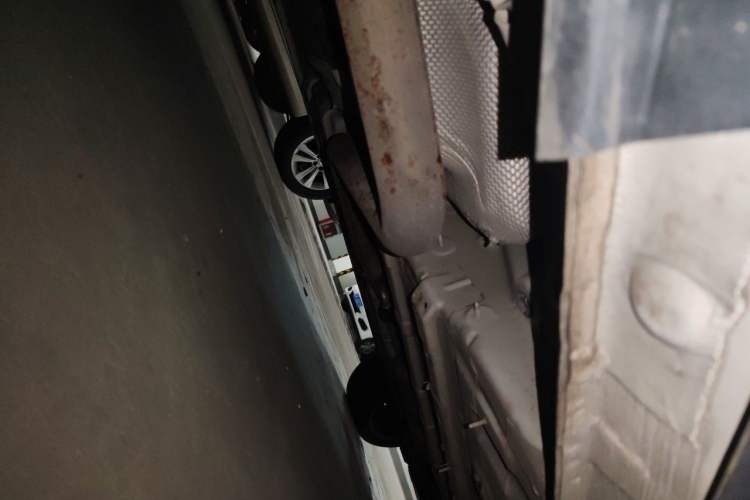Used CHANGAN OSHAN X5 2021 1.5T DCT Flagship Edition Chassis Rear Right