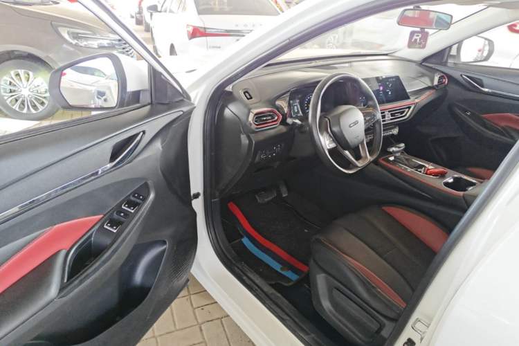Used CHANGAN OSHAN X5 2021 Revised Version 1.5T DCT Luxury Edition Driver Seat