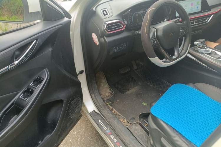 Used CHANGAN OSHAN X5 2021 1.5T DCT Prestige Edition Driver Seat
