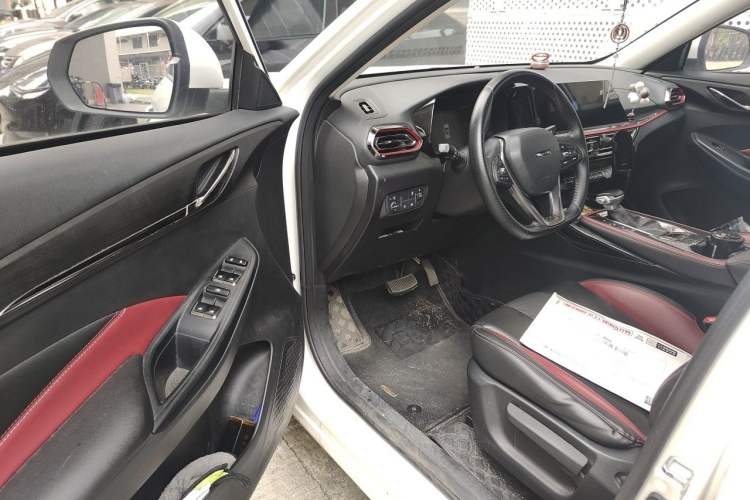 Used CHANGAN OSHAN X5 2021 1.5T DCT Prestige Edition Driver Seat