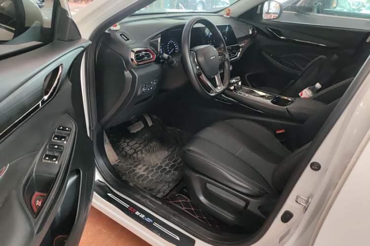 Used CHANGAN OSHAN X5 2021 1.5T DCT Luxury Edition Driver Seat