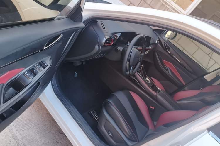 Used CHANGAN OSHAN X5 2021 1.5T DCT Flagship Edition Driver Seat