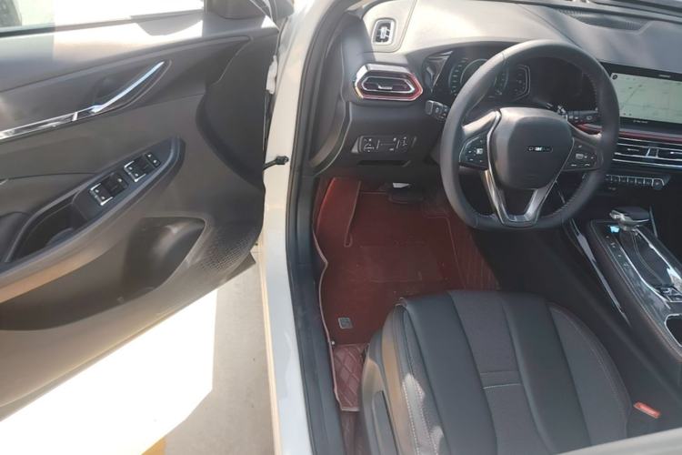 Used CHANGAN OSHAN X5 2021 1.6L CVT Luxury Model Driver Seat