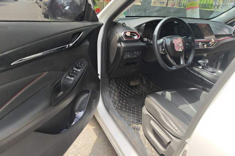 Used CHANGAN OSHAN X5 2021 1.6L CVT Luxury Model Driver Seat
