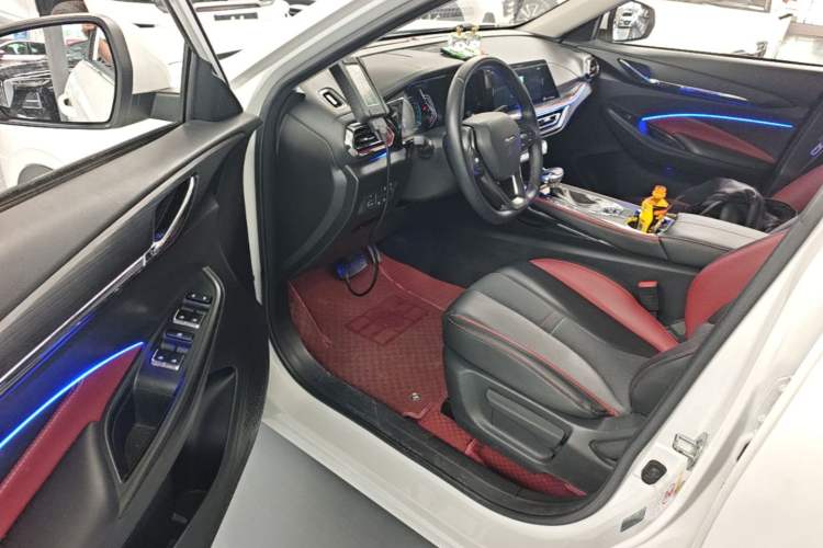 Used CHANGAN OSHAN X5 2021 1.5T DCT Prestige Edition Driver Seat