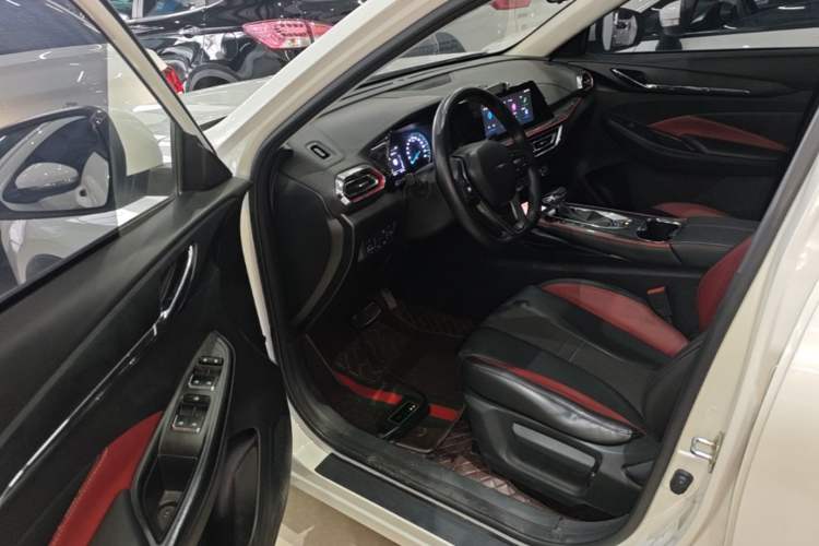 Used CHANGAN OSHAN X5 2021 Revised Version 1.5T DCT Luxury Edition Driver Seat