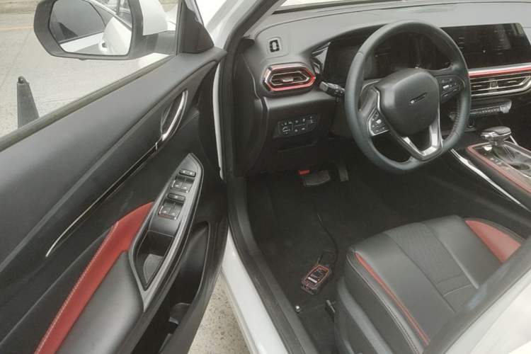 Used CHANGAN OSHAN X5 2021 1.5T DCT Flagship Edition Driver Seat