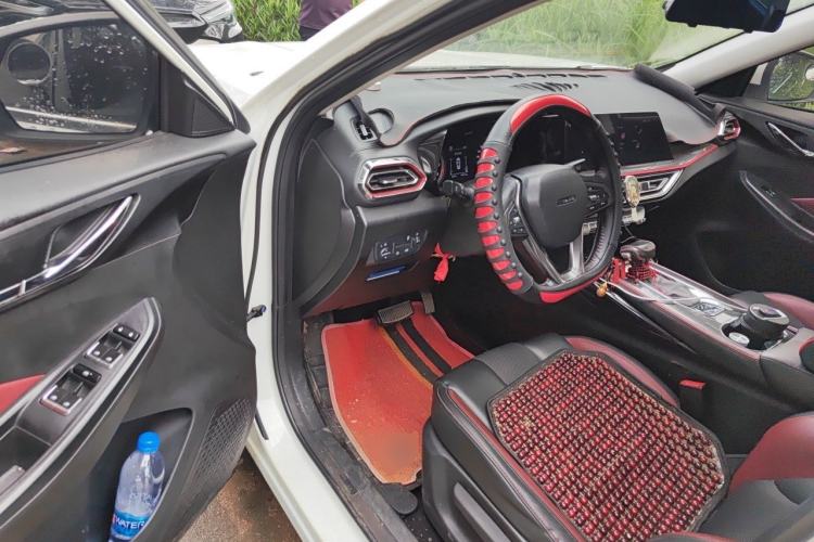 Used CHANGAN OSHAN X5 2021 Revised Version 1.5T DCT Luxury Edition Driver Seat