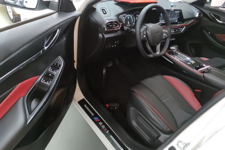 Used CHANGAN OSHAN X5 2021 1.5T DCT Prestige Edition Driver Seat