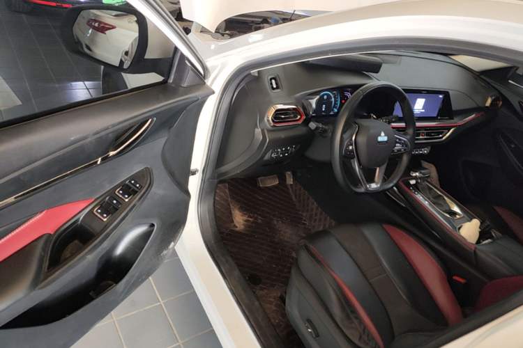 Used CHANGAN OSHAN X5 2021 1.5T DCT Flagship Edition Driver Seat