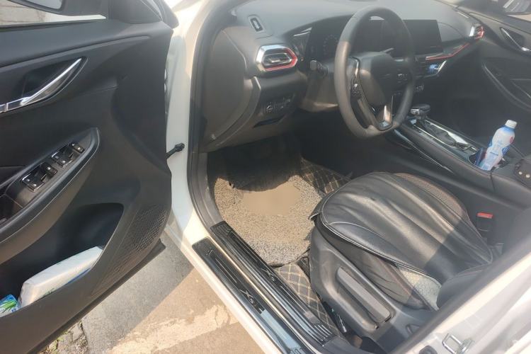 Used CHANGAN OSHAN X5 2021 1.6L CVT Luxury Version Driver Seat