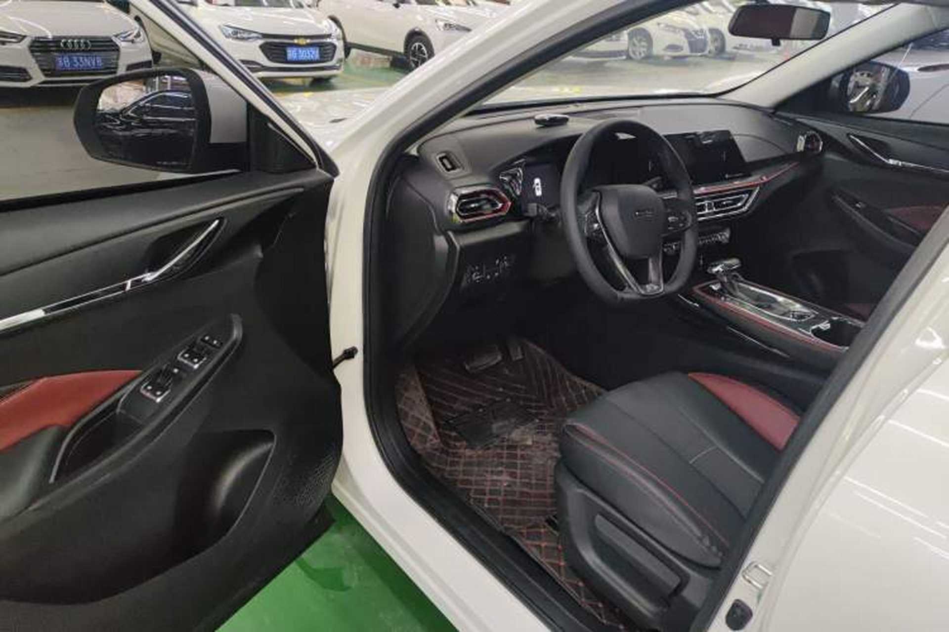 Used CHANGAN OSHAN X5 2021 1.5T DCT Prestige Edition Driver Seat