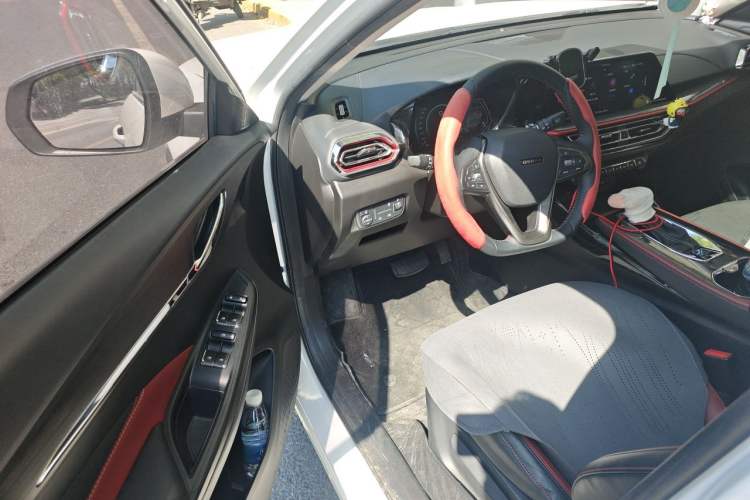 Used CHANGAN OSHAN X5 2021 1.5T DCT Prestige Edition Driver Seat