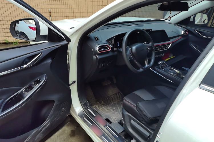 Used CHANGAN OSHAN X5 2021 1.6L CVT Luxury Version Driver Seat